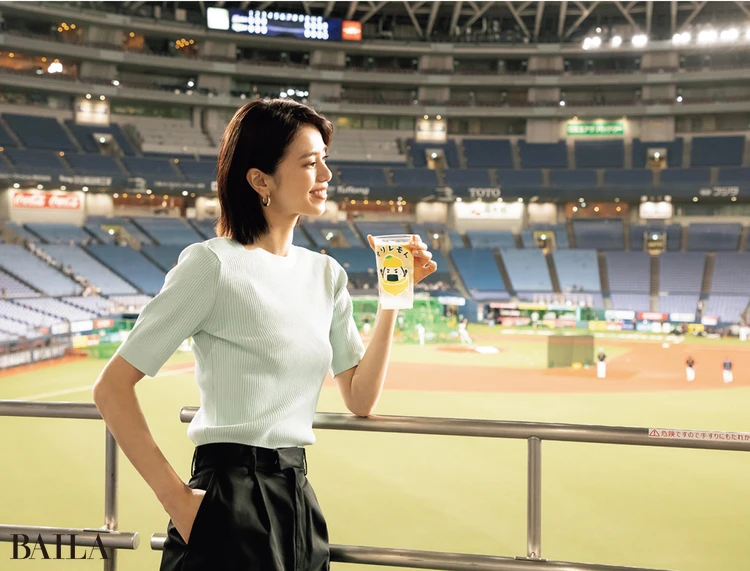 大ヒットドリンク「オリレモんサワー」(¥750)は、凍らせた「くし切り」レモンがどっさり入った、爽やかなサワー
