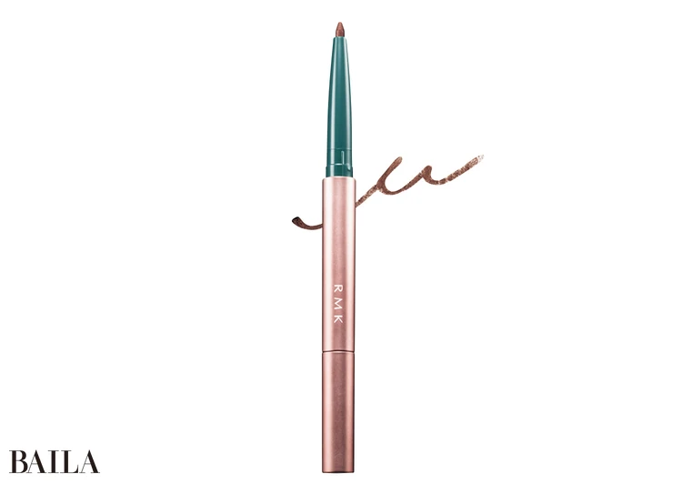 RMK アイディファイニング ペンシル EX-07 ￥3300／RMK Division（10/31数量限定発売）