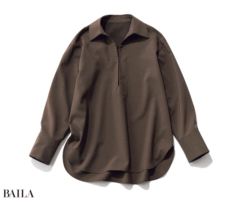 ）防シワ、クイックドライなど、 旅先で便利な機能がたっぷり搭 載。シャツ￥14300／ノーク