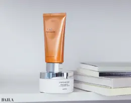 ブライトニング エステ（医薬部外品） 125g ￥8800／エスト　クレンジングもマッサージもできる。アンフィネス スマストレッチ クレンジングバーム 120g ￥5280／アルビオン