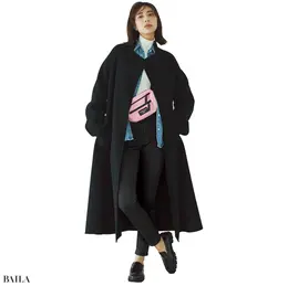 土屋巴瑞季　バッグ（12×19.5×8）￥16500／ノーベルバ（ノマディス）　