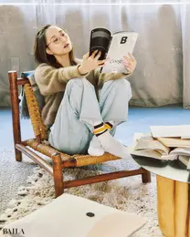 《Day13》授賞式ももう目前。先生のスピーチ原稿にも 　手をつけなきゃだけど、この本面白くてやめられない