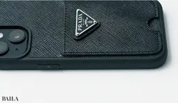 PRADAのスマートフォンカバー
