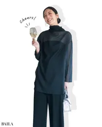 貴島明日香　【scene02】神泉のイタリアンで「おしゃれなディナー」なら透け素材トップスで上品ムードを漂わせて