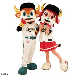 キュートなツノを生やした兄妹キャラ。バファローベルは「あざと女子」としての発信も大人気♡