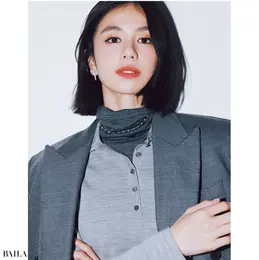 透けとレイヤードで変化球を加えた洒落感コンサバ