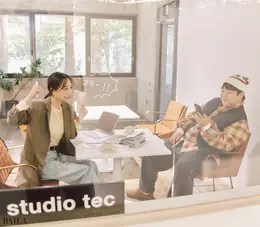 《Day4》ジャケットで気合を入れて打ち合わせ。あれ？　先生、全然話聞いてなくない？ もしかして、マッチングアプリされてます!?