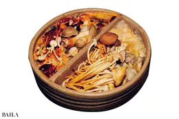 従来の火鍋にはない「昆布×きのこ」のだしをベースにした唯一無二のスープ