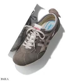 ジャパンブランドらしく日本人の足に合わせた木型 を使用。足入れしやすいつくりとクラシックな表情が 魅力的。「GT DELUXE」￥17600／オカモト（パンサー）