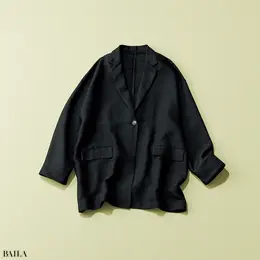 ジャケット￥8789／ワー ルド プレスインフォメーション（ザ ショップ ティーケー）