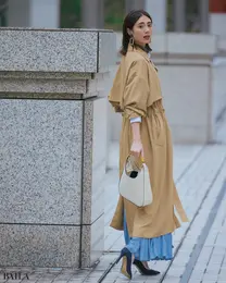 裾から春色をのぞかせて 全身抜かりなく美しく