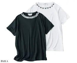 マルモアのビジューつきTシャツ