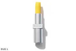 リップ バーム フロスティング ケア U002 ￥7260／プラダ ビューティ