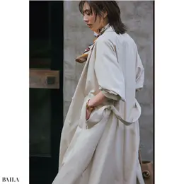 左右のベルトループに くくりつけておくと 外れにくく、 しゃれ感もアップ！