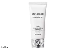 UV コンフォート エアリートランスペアレント SPF45・PA+++ UV耐水性★★ 30ml ￥4950／コスメデコルテ