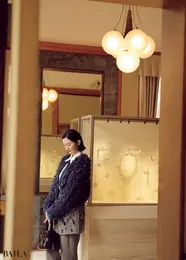 市川紗椰　きらびやかなダ イヤモンドジュエリーは、允子妃殿下の居間に　