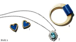 ブルーの色石ジュエリー　ピアス、ネックレス、リング