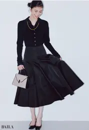 ドラマチックな光沢フレアこそレディシックに着地させて