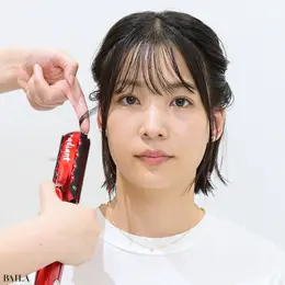 大城琴里さん 仕上げとして、正面から見える毛先を、再度、外ハネにします。