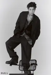 岩田剛典  人生をどう進んでいくのか。未来を変えるのは、自分次第だと思ってる