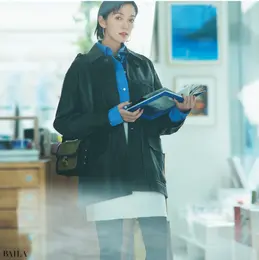 ジャケット￥165000／イレーヴ