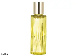 フレッシュ ルミナス ハーバルオイル 40ml ￥5500／アルビオン