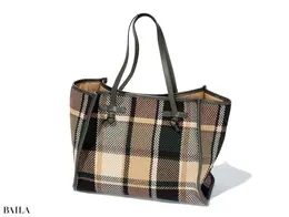 トートバッグ￥53900／ジャンニ キアリーニ 銀座店（ジャンニ キアリーニ）