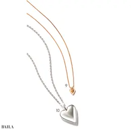 9ネックレス（K18G）￥132000・10ネックレス（SV925）￥46200／エドストローム オフィス（ボーニー）