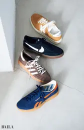 スウェード素材の レトロスニーカー