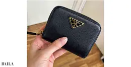 大学の入学祝いに父からもらった『鞄いたがき』の二つ折り財布を10年以上大切に使っています