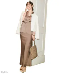 ラグジュアリーなツヤ感セットアップでワンランク上に