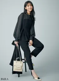 アンクレイヴのカセット服のコーディネート　貴島明日香　