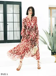 佐藤晴美　ワンピース￥163900・靴￥132000／コロネット（フォルテ フォルテ）