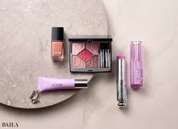 右から：バックステージ ロージー グロウ スティック 063 ¥7040、ディオール サンク クルール 862(数量限定品) ¥11550、ディオール ヴェルニ 321（数量限定色) ¥4620、ディオール アディクト リップ グロウ バター 102 ¥5060／パルファン・クリスチャン・ディオール