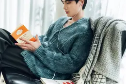 本田響矢　本を読んでいる様子