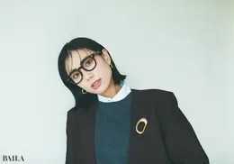 スタンダードなジャケパンも最旬ブラウンで一気に差がつく