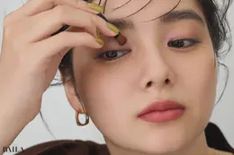 新川優愛　プロセス2　目頭にパープルのアクセントをON