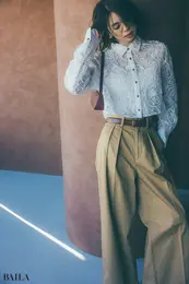 佐藤晴美　シャツ￥16940／メゾンスペシャル 青山店（メゾンスペシャル）　