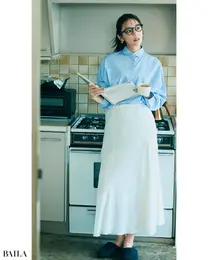 《Day2》曇り予報の日は、水色×白の配色で晴れやかに。 自分に向いてる仕事ってなんだろう？ 趣味を生かせたらなぁと、朝から転職リサーチ