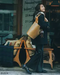 大容量できちんと自立する、なのに軽い。最高にちょうどいいバケットバッグ