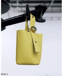 【LOEWE】ぺブル　新作　ぺブルバケットミニ　
