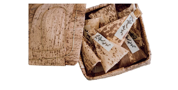 八雲もち(8個/竹箱入り) ¥2374※4月より価格変更予定