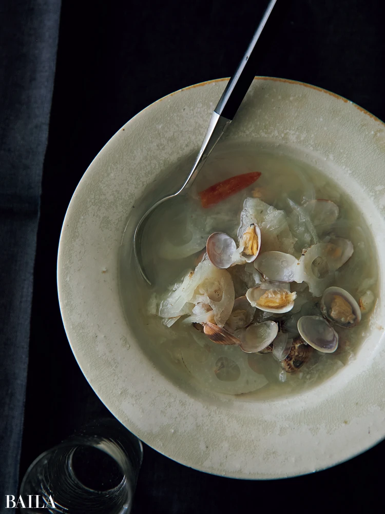 優しいとろみのノンオイル「あさりとれんこん、玉ねぎの塩スープ」