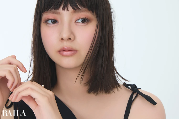 ディオール秋新色　青みピンクメイク　メインカット