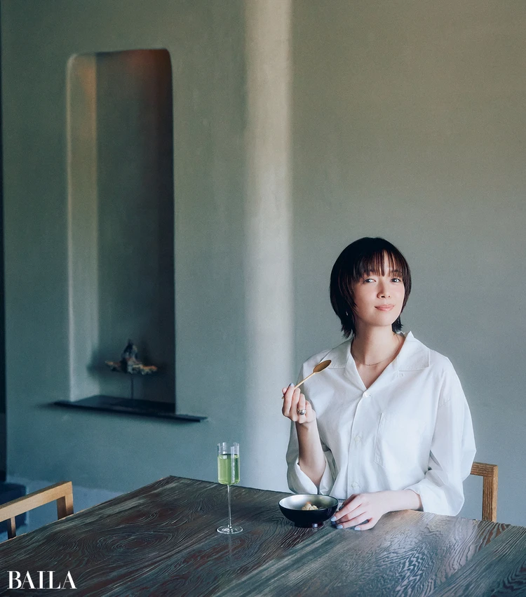 佐藤栞里が都立大学の「楳心果（ばいしんか）」を訪問