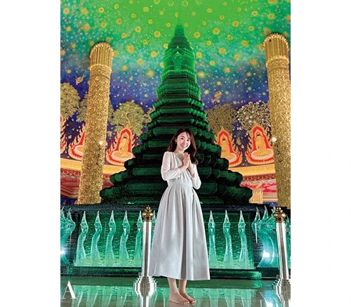 末長えりさん 白カーディガンと合わせて レディな雰囲気に