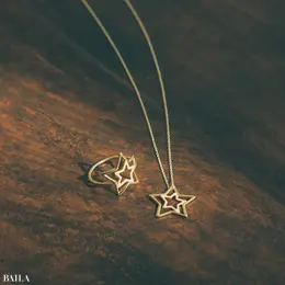 ネックレス￥59400・リング￥46200／ブルーベル・ジャパン（アリータ）　