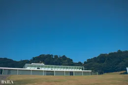 市川紗椰が横須賀美術館　「山本理顕展—コミュニティーと建築—」へ行く