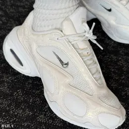 ナイキ　NIKE AIR MAX MUSE　履いた様子