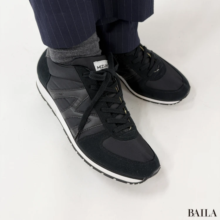 ミズノ　薄底スニーカー　着用画像